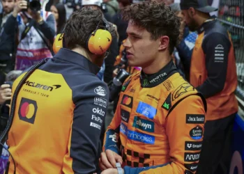 Mundial de F1 treme: Lando Norris e Oscar Piastri desqualificados de Las Vegas por infração técnica