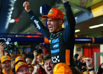 Lando Norris continua “tradição” da F1  e assume número “1” no carro, reservado para o campeão