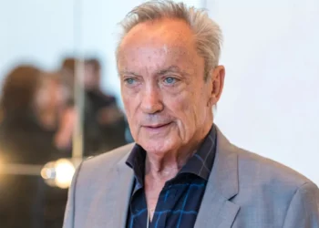 Udo Kier, ator alemão de ‘Bacurau’ e ‘O Agente Secreto’, morre aos 81 anos