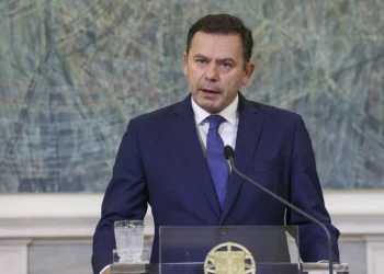 Mensagem do PM é de um país que não corresponde à realidade, diz oposição