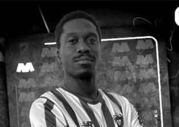 Jogador do Moncarapachense morre em campo