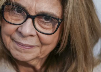 Silêncio é “insustentável”. PS acusa ministra da Saúde de fugir ao escrutínio