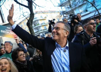 Seguro lidera nova sondagem de segunda volta com 70% de intenções de voto