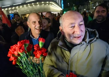 António Filipe reforça apelo ao voto na tradicional descida de Santa Catarina