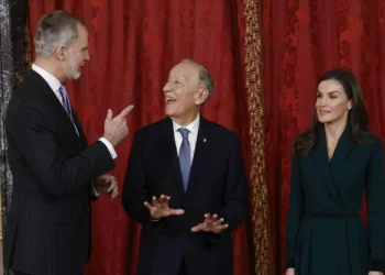 Felipe VI despede-se do “queridíssimo amigo” Marcelo e confirma presença na posse de Seguro