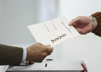 Abstenção na segunda volta ficou acima das eleições de 2001