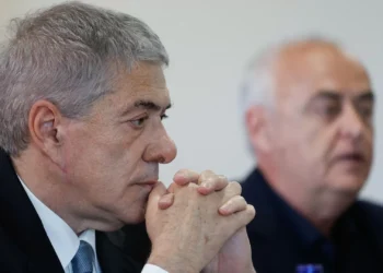 “Sou a vítima disto tudo”. Sócrates pede quatro meses para novo advogado preparar defesa