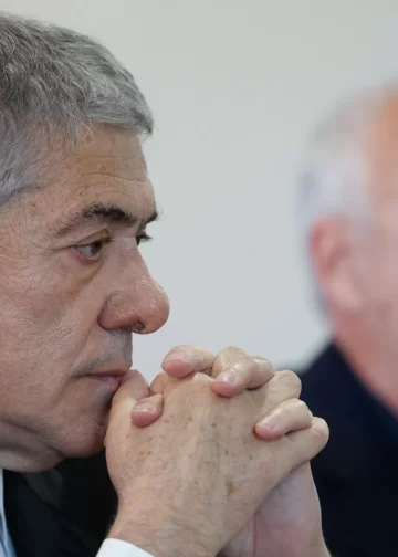 “Sou a vítima disto tudo”. Sócrates pede quatro meses para novo advogado preparar defesa