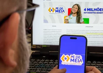 Pé-de-Meia: governo credita pagamento para nascidos em maio e junho